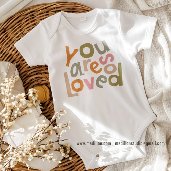 You Are So Loved Cute Baby Onesie – Modern Retro Baby Bodysuit – Baby Shower Outfit – Soft Stylish 100% cotton Infant Gift Gender Neutral